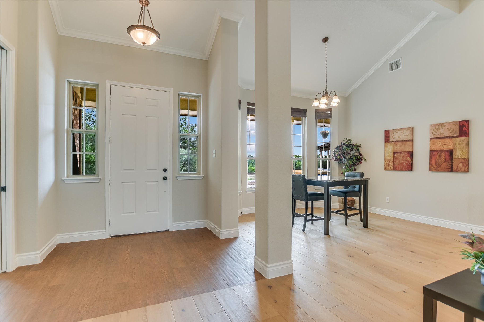 300 Round Rock Road Wimberley, TX 78676 - Photo 4 of 23 Entry and Extra Dinning