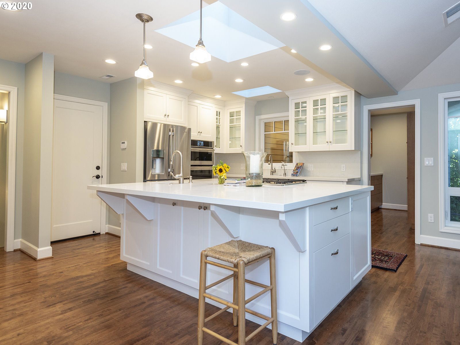 714 Evergreen Road Lake Oswego, OR 97034 - Photo 11 of 29 Gallery Image 11