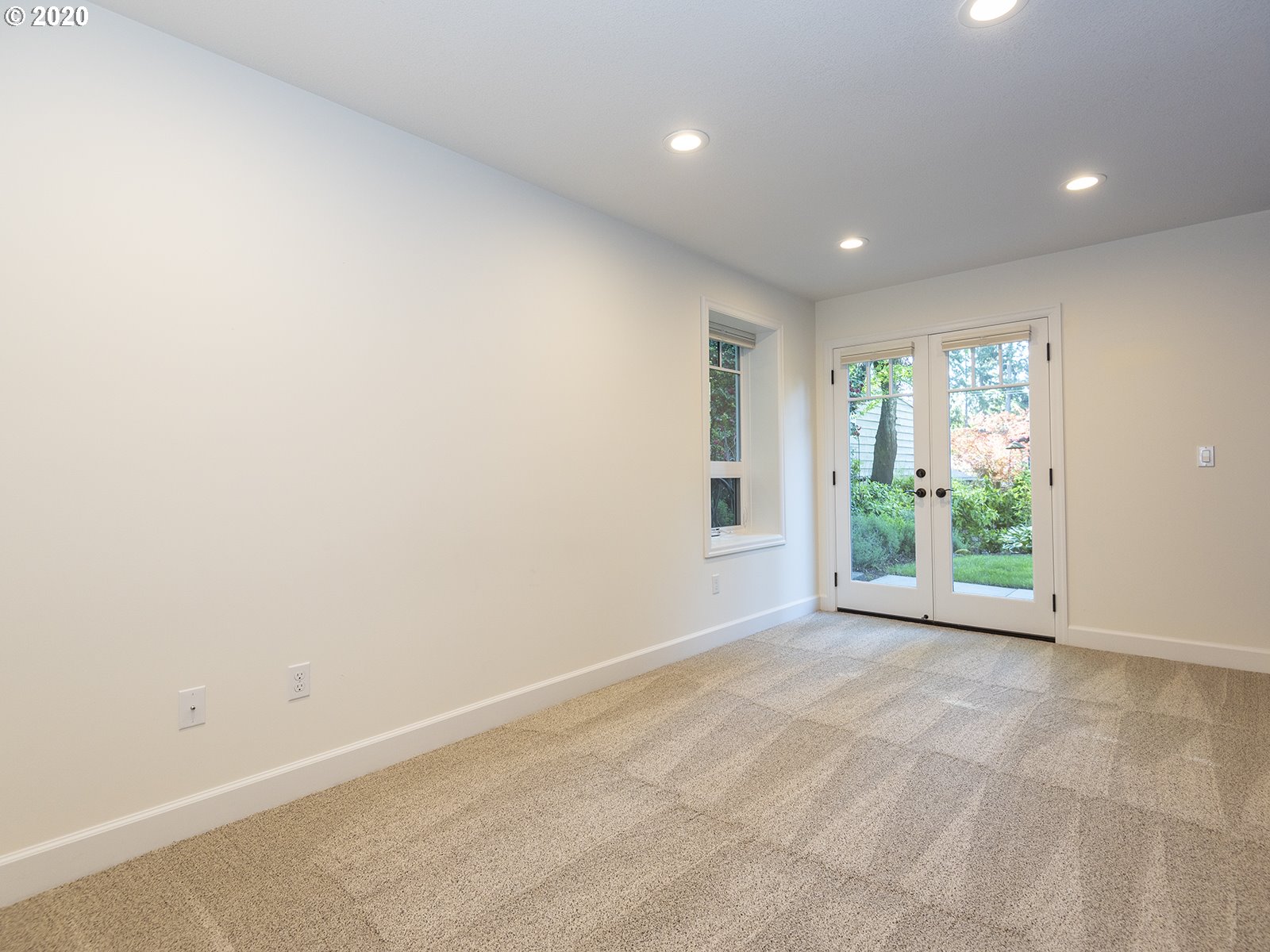 714 Evergreen Road Lake Oswego, OR 97034 - Photo 20 of 29 Gallery Image 20