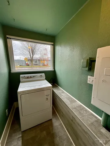 $199,500 | 522 Ellis Avenue, Winchester, ID 83555