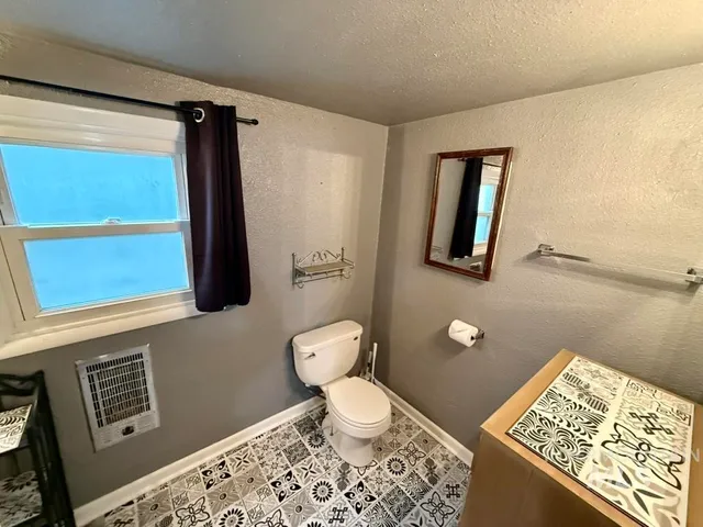 $199,500 | 522 Ellis Avenue, Winchester, ID 83555