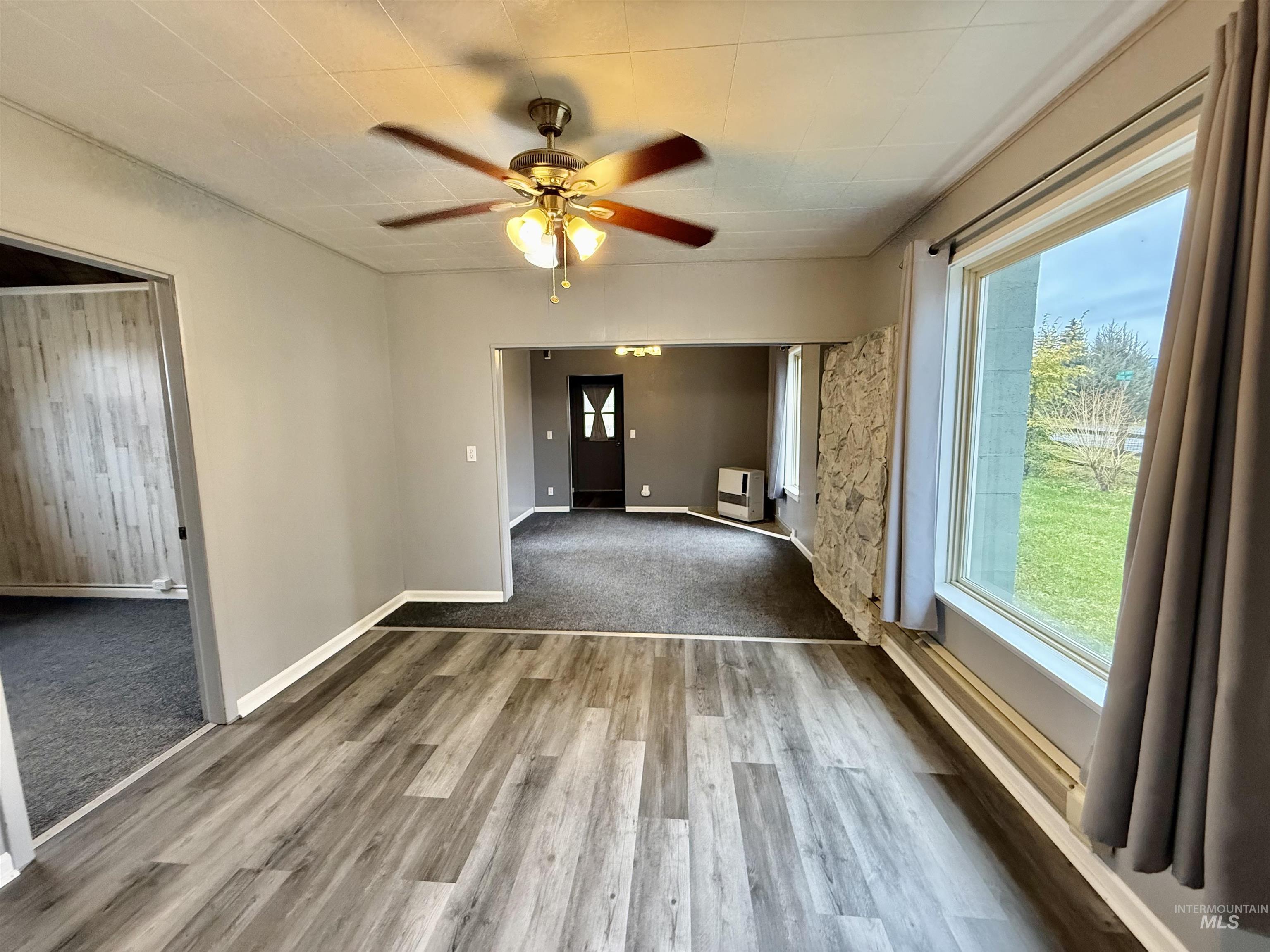 522 Ellis Avenue Winchester, ID 83555 - Photo 3 of 31