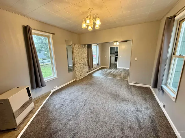 $199,500 | 522 Ellis Avenue, Winchester, ID 83555