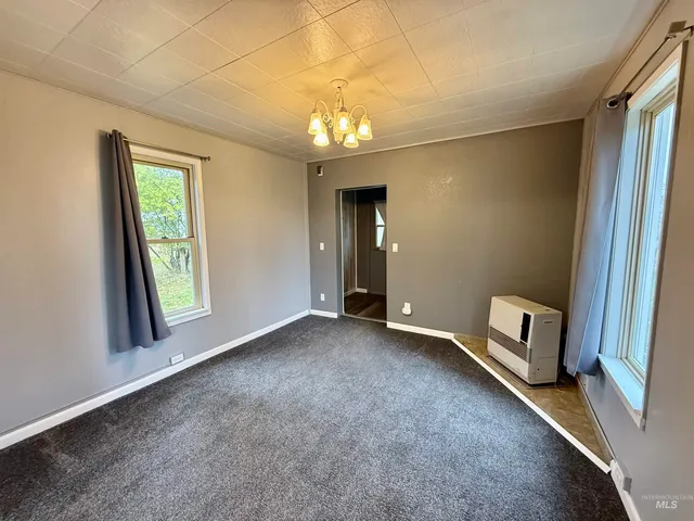 $199,500 | 522 Ellis Avenue, Winchester, ID 83555