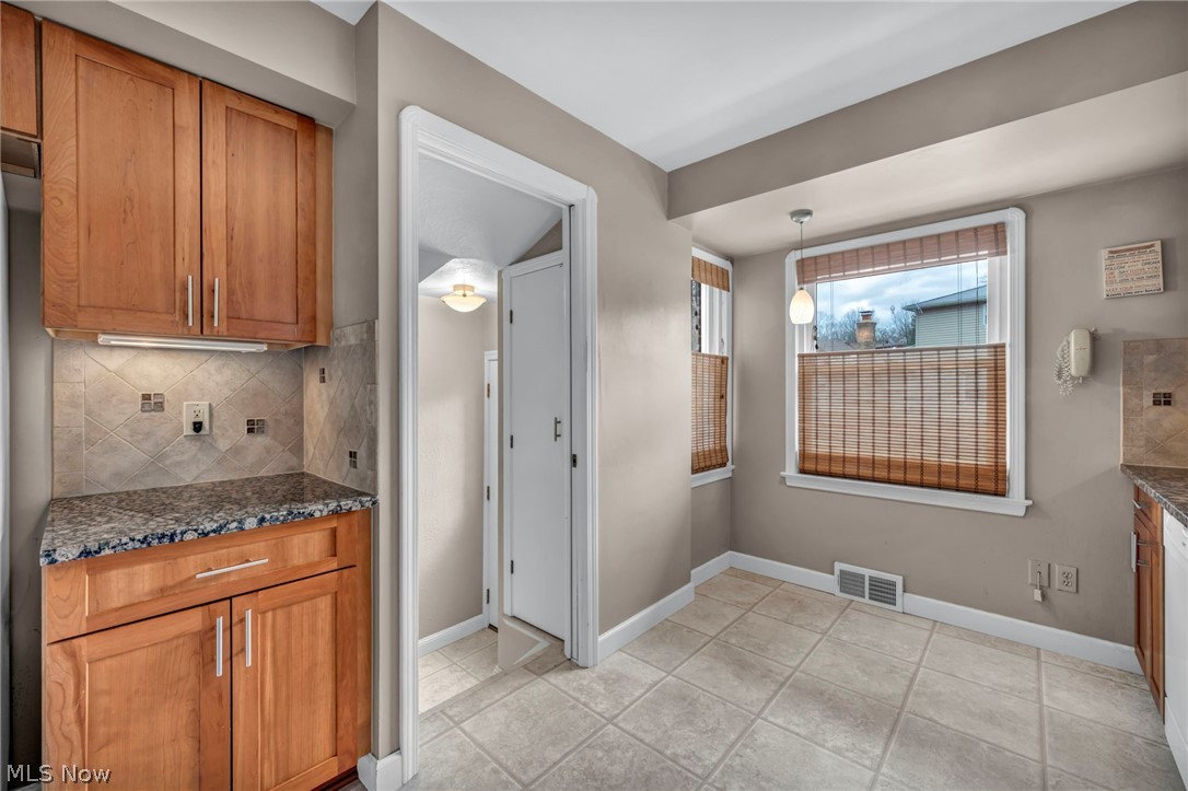 4098 Ridgeview Road Cleveland, OH 44144 - Photo 12 of 47 Gallery Image 12