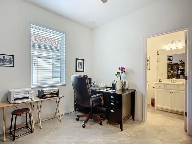 $577,000 | 9824 Hilltop Drive, Venice, FL 34292