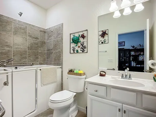 $577,000 | 9824 Hilltop Drive, Venice, FL 34292