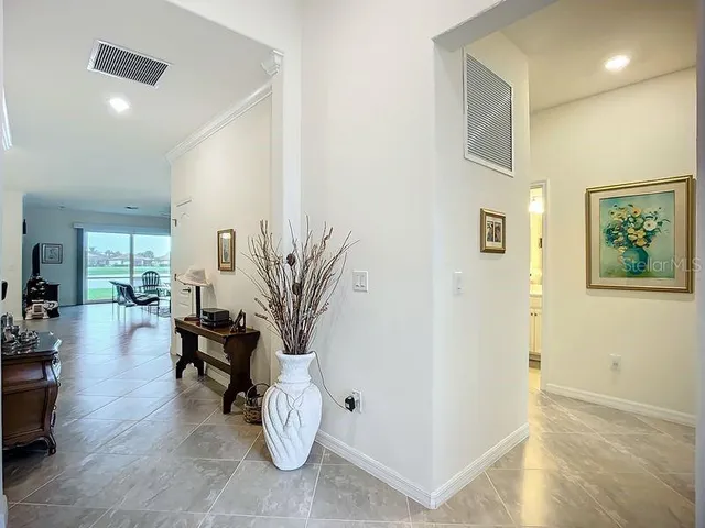 $577,000 | 9824 Hilltop Drive, Venice, FL 34292