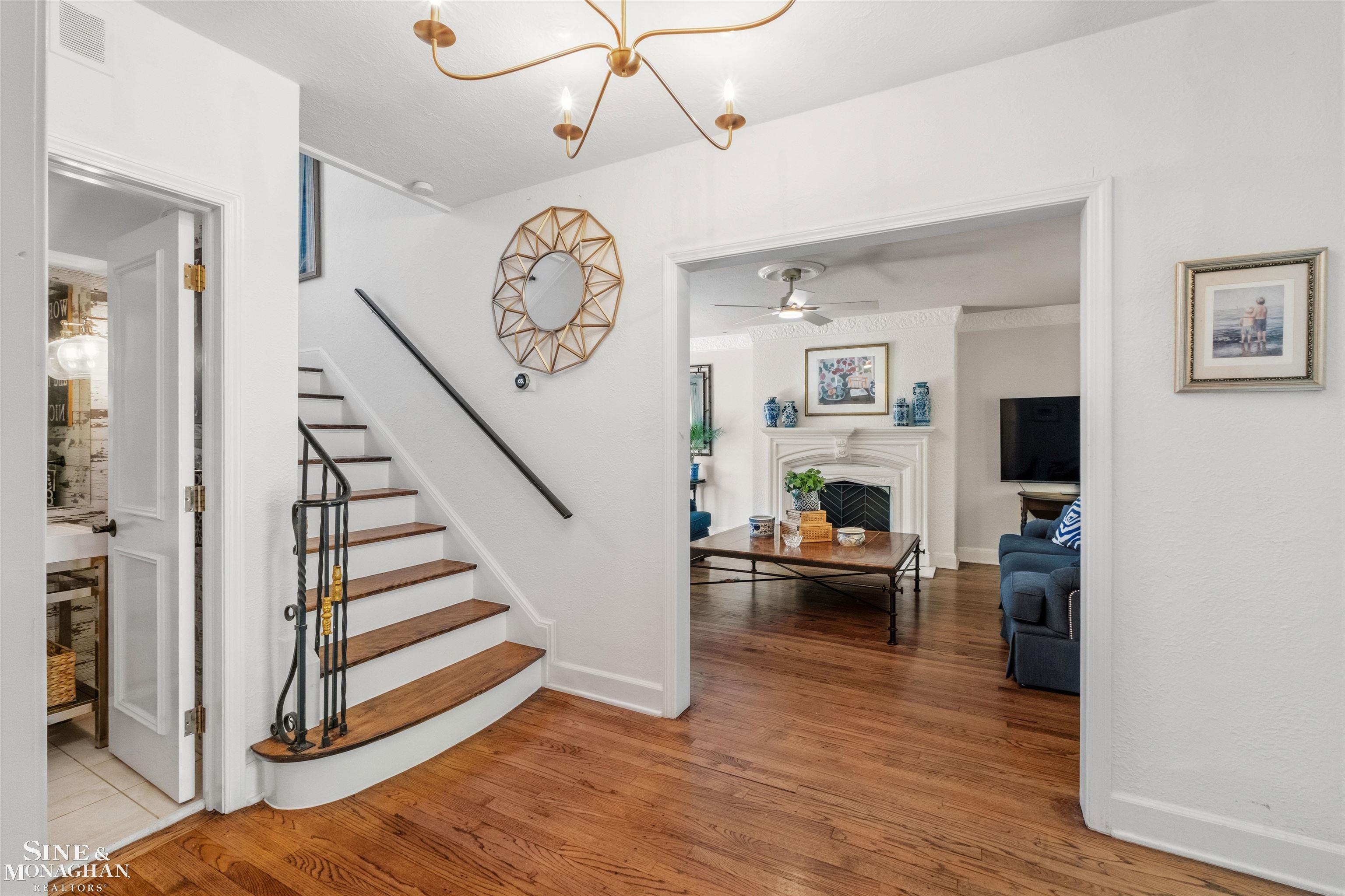 398 Rivard Boulevard Grosse Pointe, MI 48230 - Photo 6 of 64