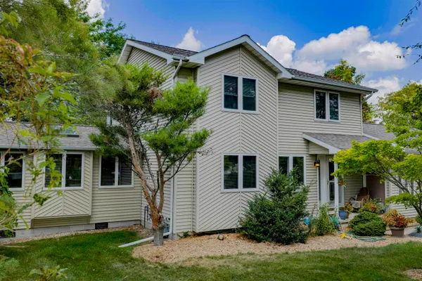 $350,000 | 1000 Country Way, Unit LOT: 12, Mount Pleasant, MI 48858