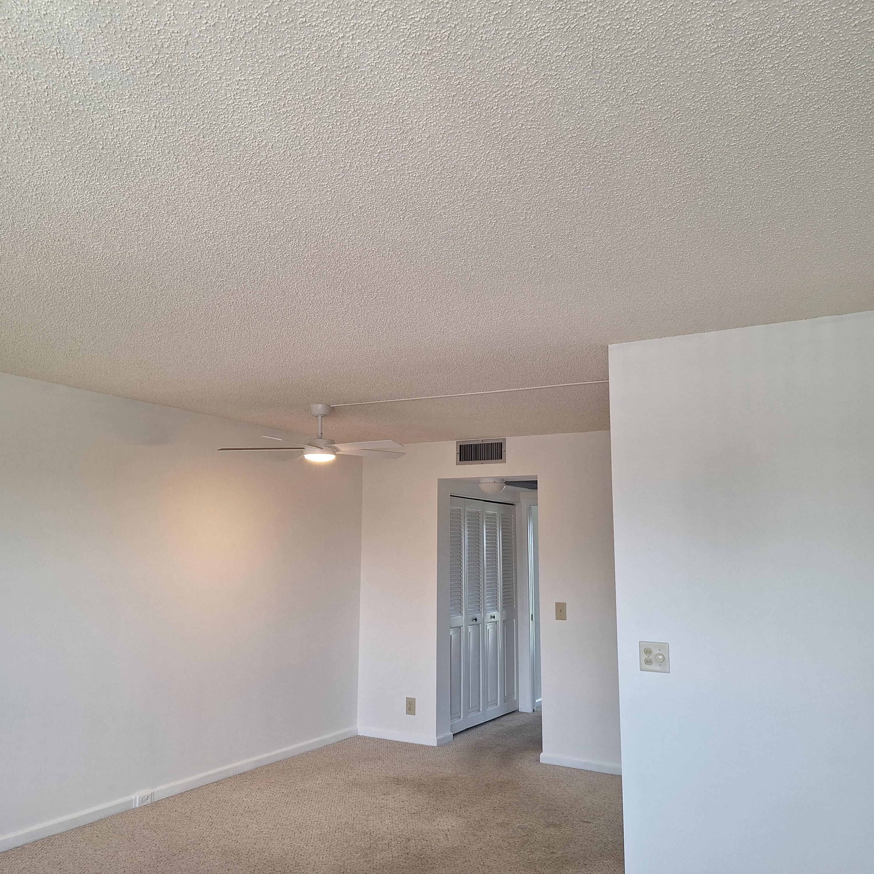 4007 Cornwall East, Unit 4007 Boca Raton, FL 33434 - Photo 4 of 35 dining room