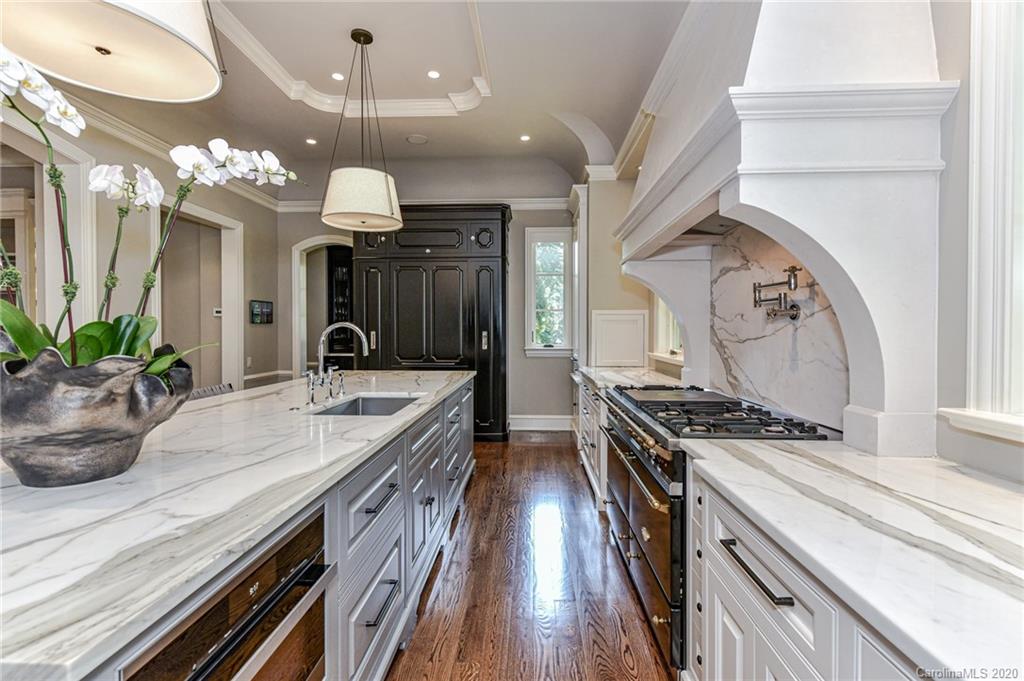 540 Colville Road Charlotte, NC 28207 - Photo 14 of 48 Gallery Image 14