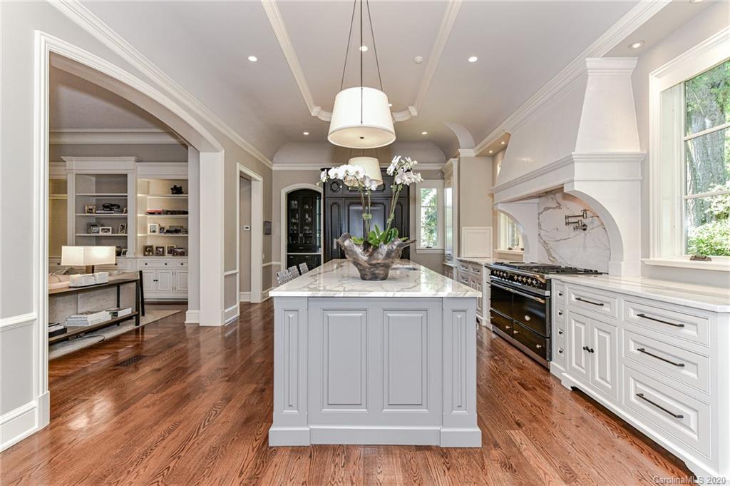 540 Colville Road Charlotte, NC 28207 - Photo 16 of 48 Gallery Image 16