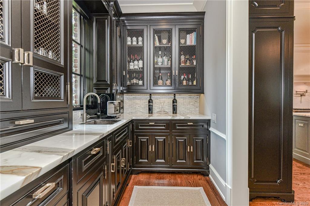 540 Colville Road Charlotte, NC 28207 - Photo 17 of 48 Gallery Image 17