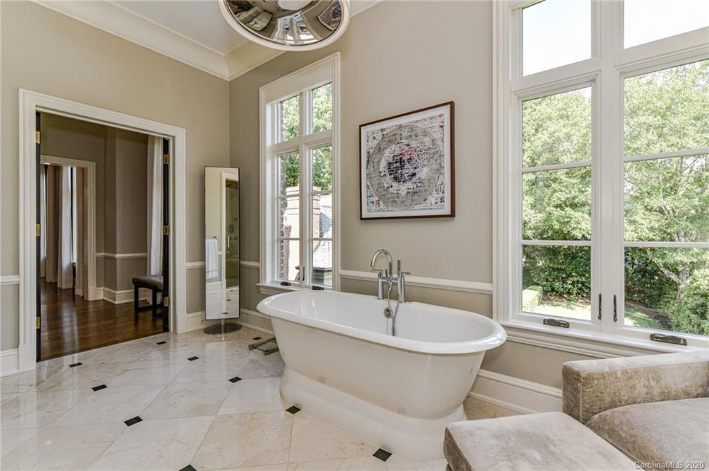 540 Colville Road Charlotte, NC 28207 - Photo 32 of 48 Gallery Image 32