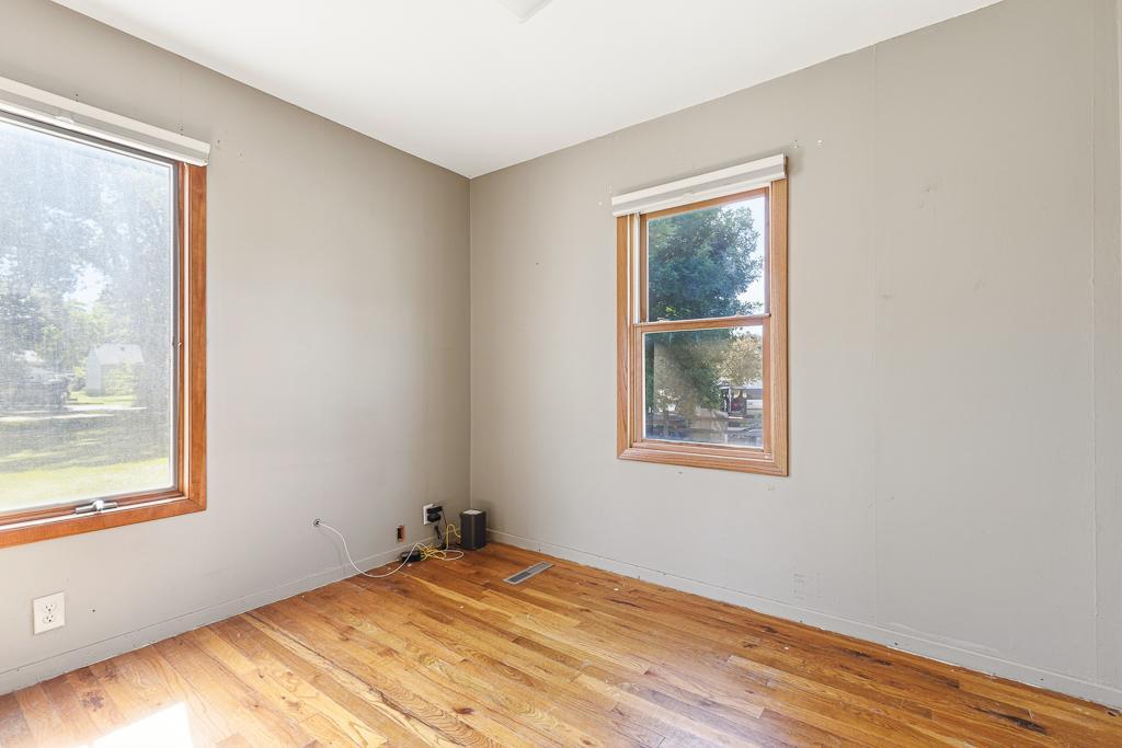 133 4th Street Dawson, MN 56232 - Photo 21 of 38