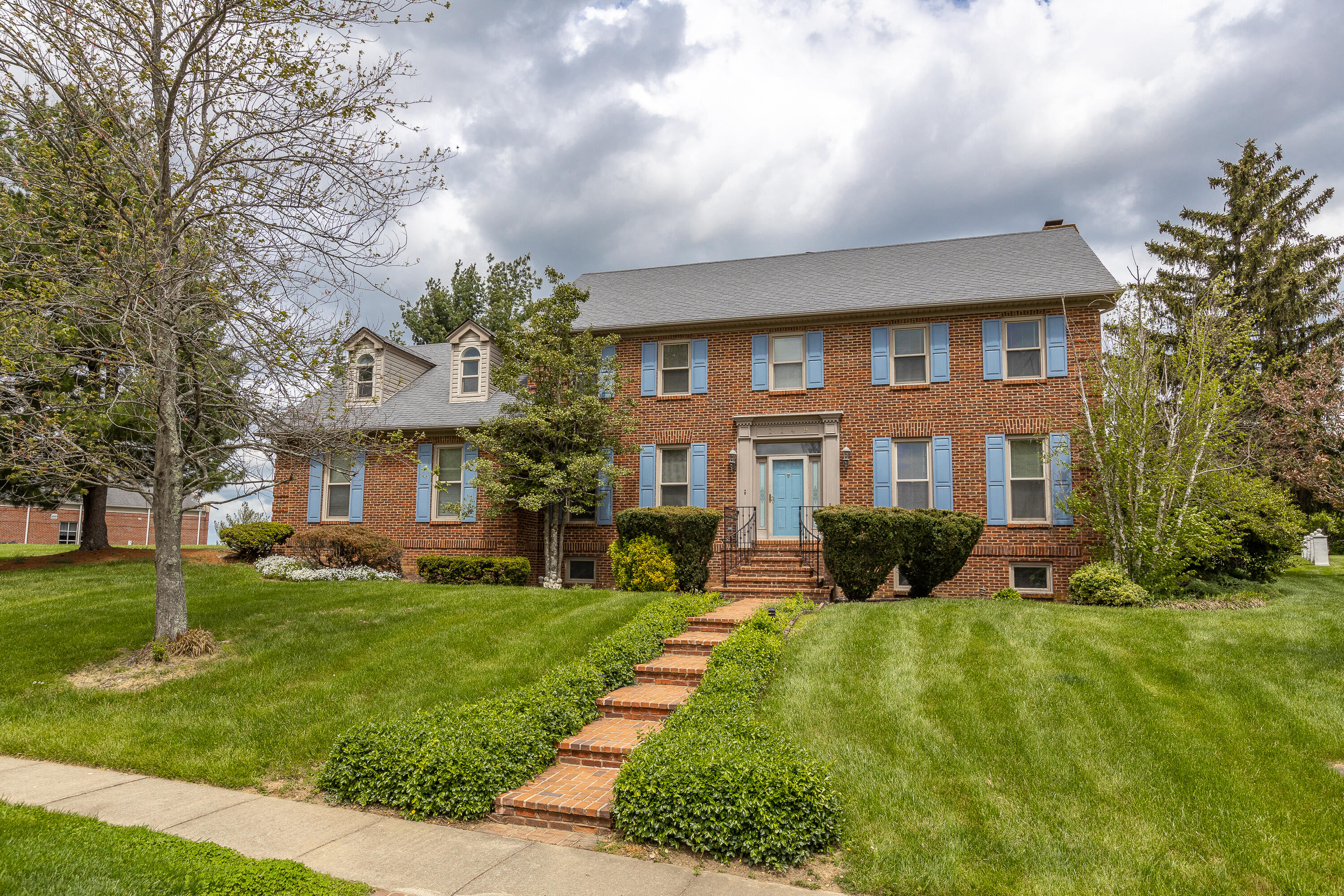 1149 Tanbark Road Lexington, KY 40515 - Photo 1 of 63 1149 Tanbark Road