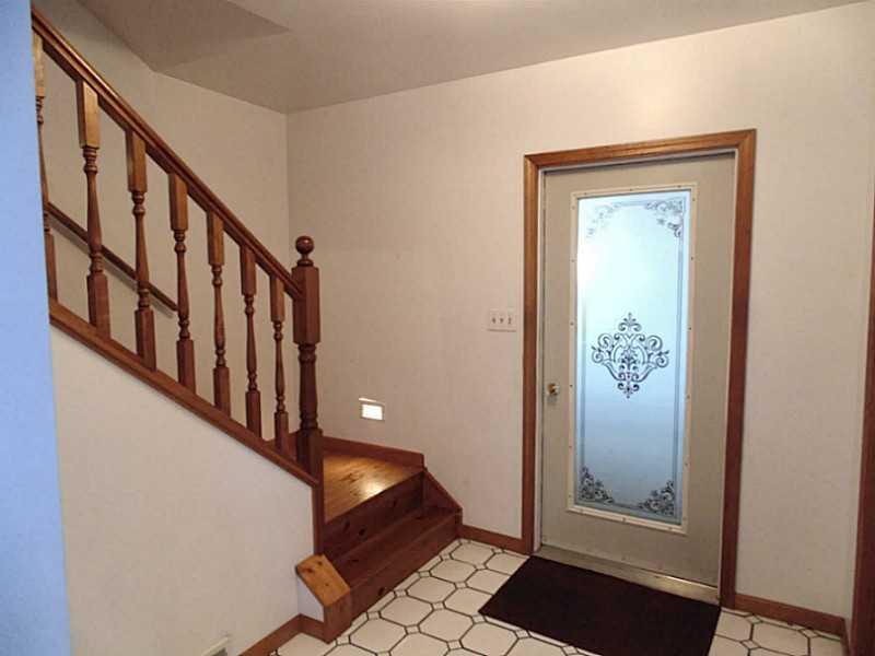 355 Monarch Road Dunbar, PA 15431 - Photo 2 of 25 Entry/Foyer. ceramic tile floor