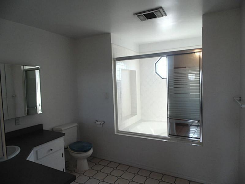 355 Monarch Road Dunbar, PA 15431 - Photo 21 of 25 Full Bath. jet spray tub