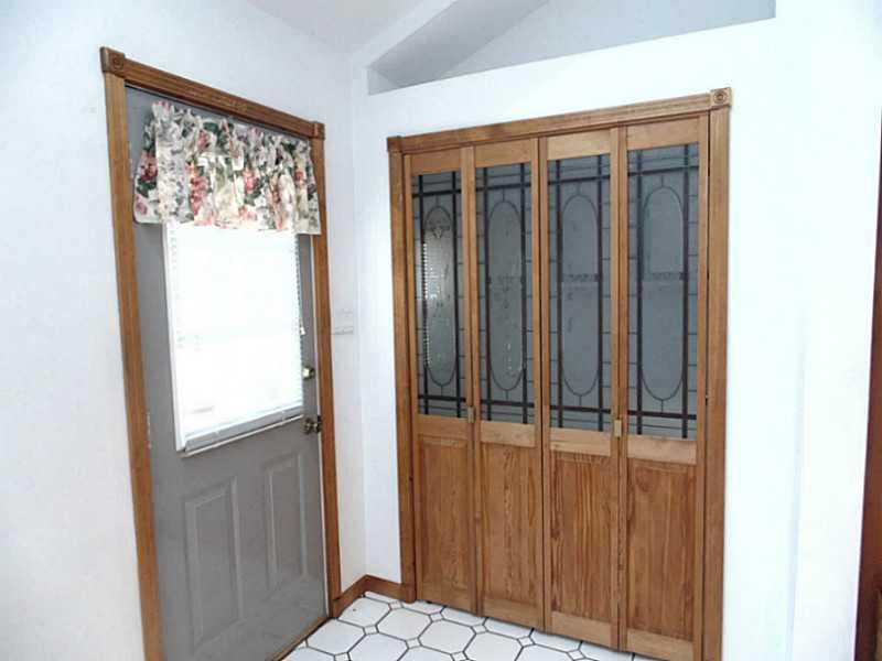 355 Monarch Road Dunbar, PA 15431 - Photo 9 of 25 Other. laundry doors