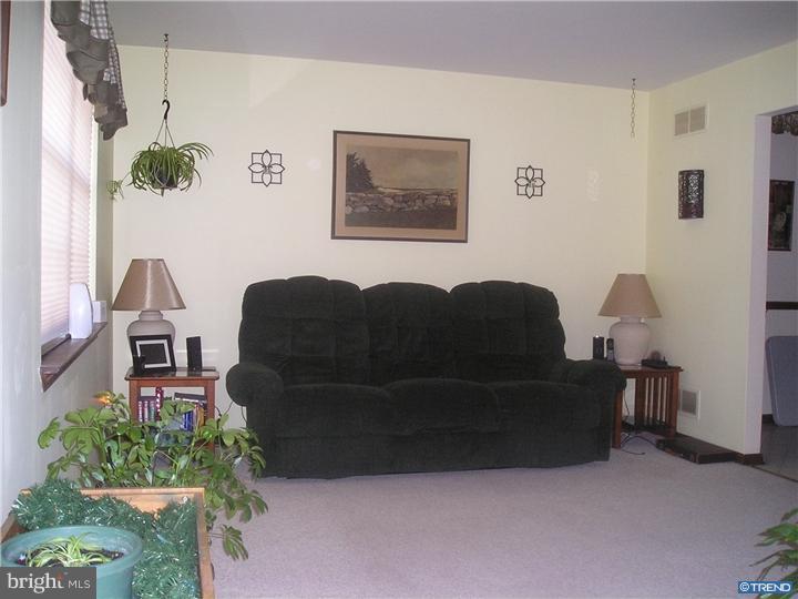 54 Hunting Ridge Road Newark, DE 19702 - Photo 5 of 17 Gallery Image 5