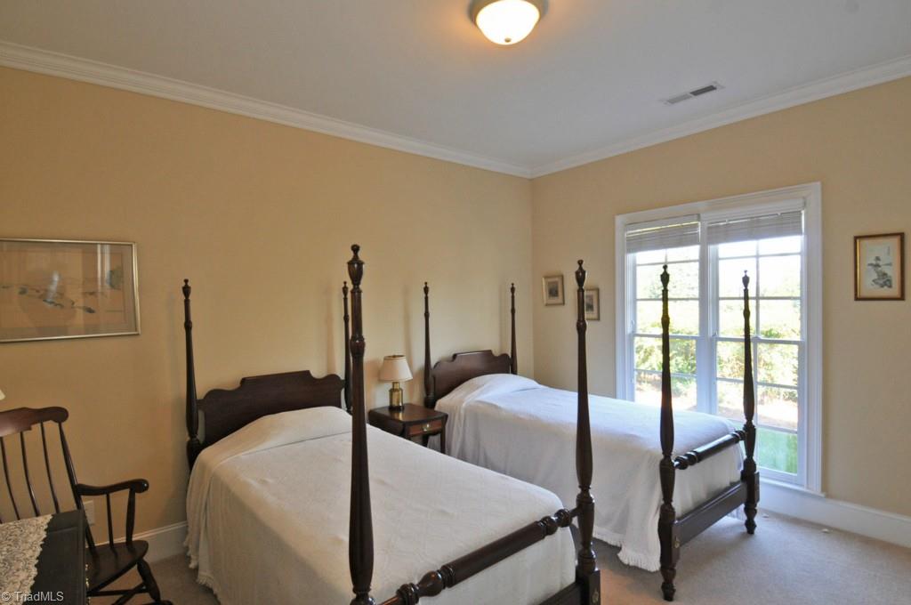 173 Windrush Road Winston-Salem, NC 27106 - Photo 13 of 21 Gallery Image 13