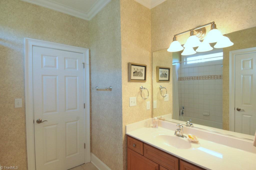 173 Windrush Road Winston-Salem, NC 27106 - Photo 14 of 21 Gallery Image 14
