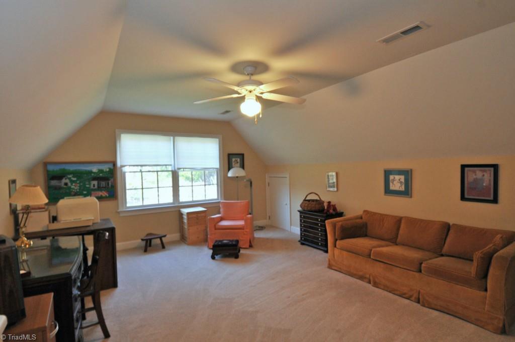 173 Windrush Road Winston-Salem, NC 27106 - Photo 16 of 21 Gallery Image 16
