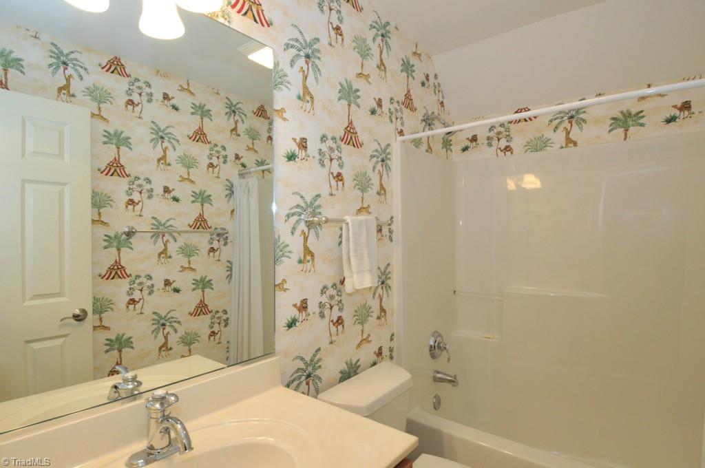 173 Windrush Road Winston-Salem, NC 27106 - Photo 17 of 21 Gallery Image 17