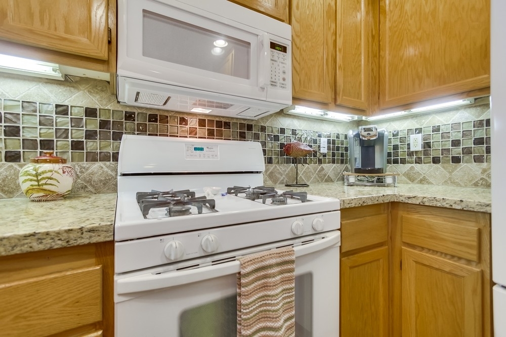 4002 Craven Road, Unit 2 Oceanside, CA 92057 - Photo 7 of 25
