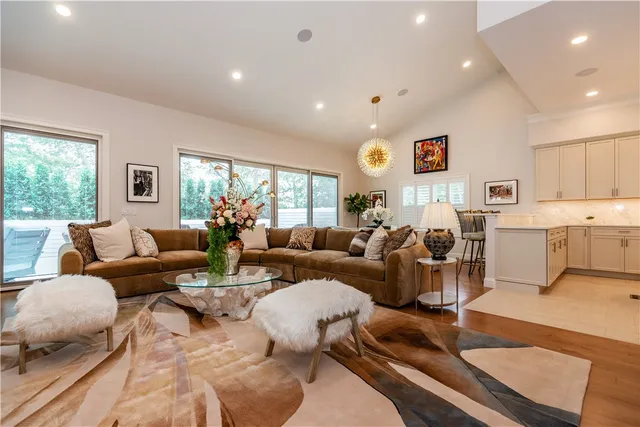 $1,650,000 | 32 Wescott Way, Unit 53, Coventry, RI 02816