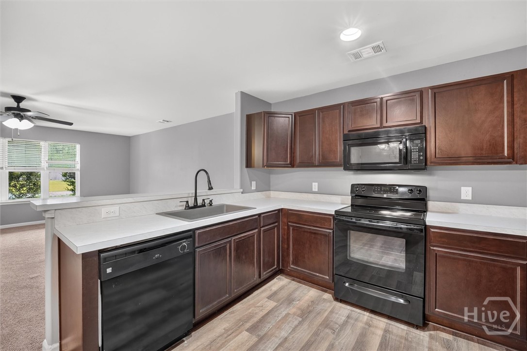 204 Steeple Run Clyo, GA 31303 - Photo 10 of 41 Gallery Image 10