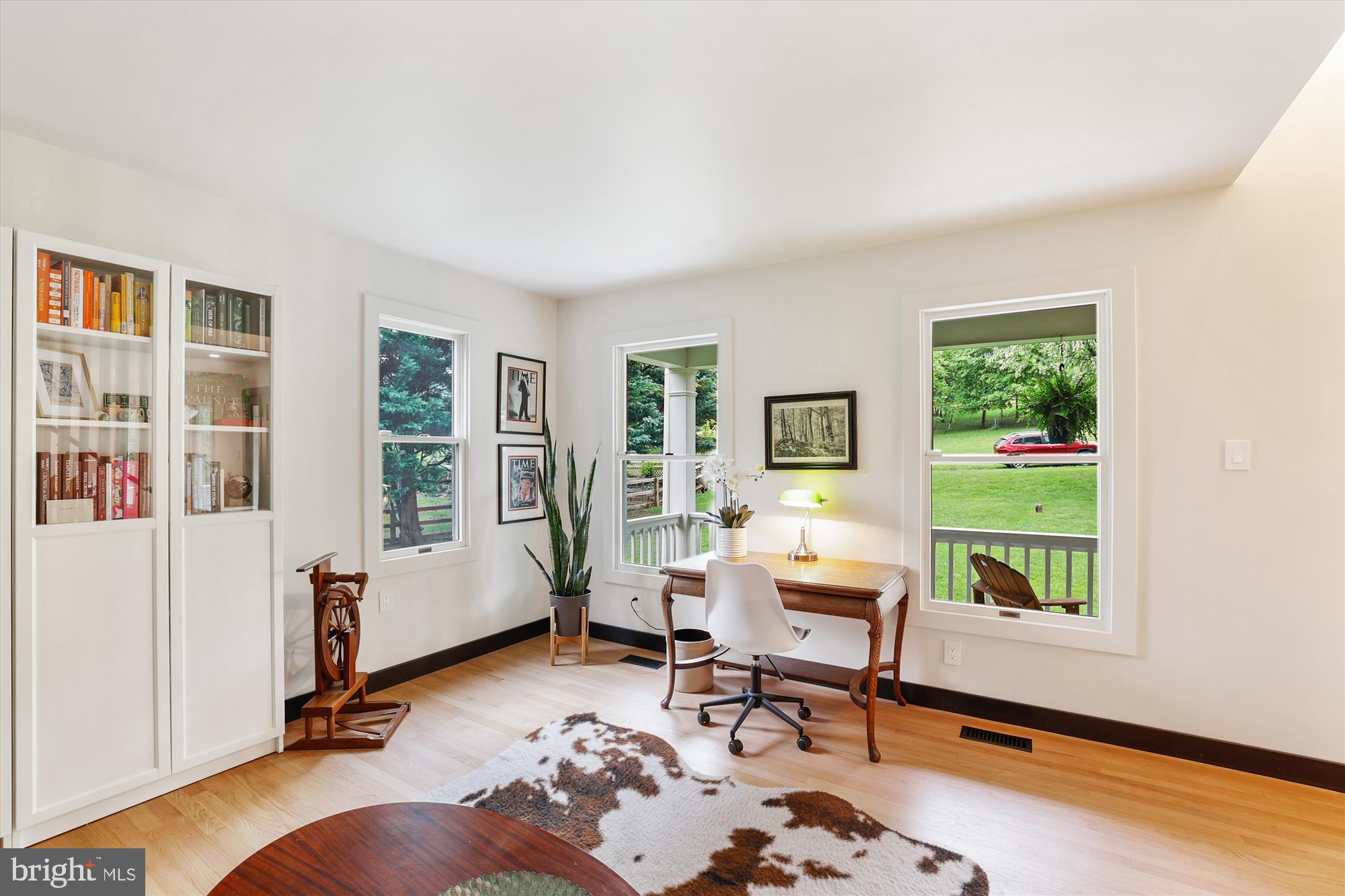 7643 Old Receiver Road Frederick, MD 21702 - Photo 13 of 82 Living/Office