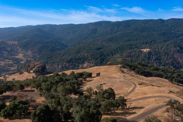 $3,430,000 | 56701 Highway 162, Covelo, CA 95428