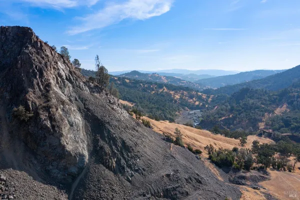 $3,430,000 | 56701 Highway 162, Covelo, CA 95428