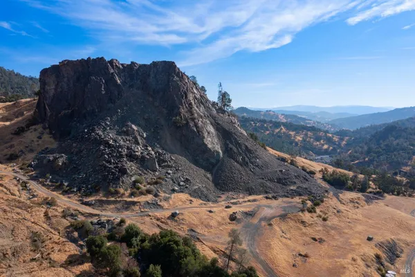 $3,430,000 | 56701 Highway 162, Covelo, CA 95428