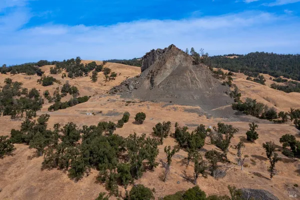 $3,430,000 | 56701 Highway 162, Covelo, CA 95428