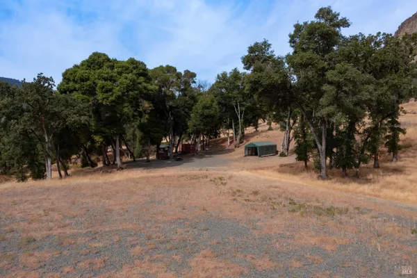 $3,430,000 | 56701 Highway 162, Covelo, CA 95428