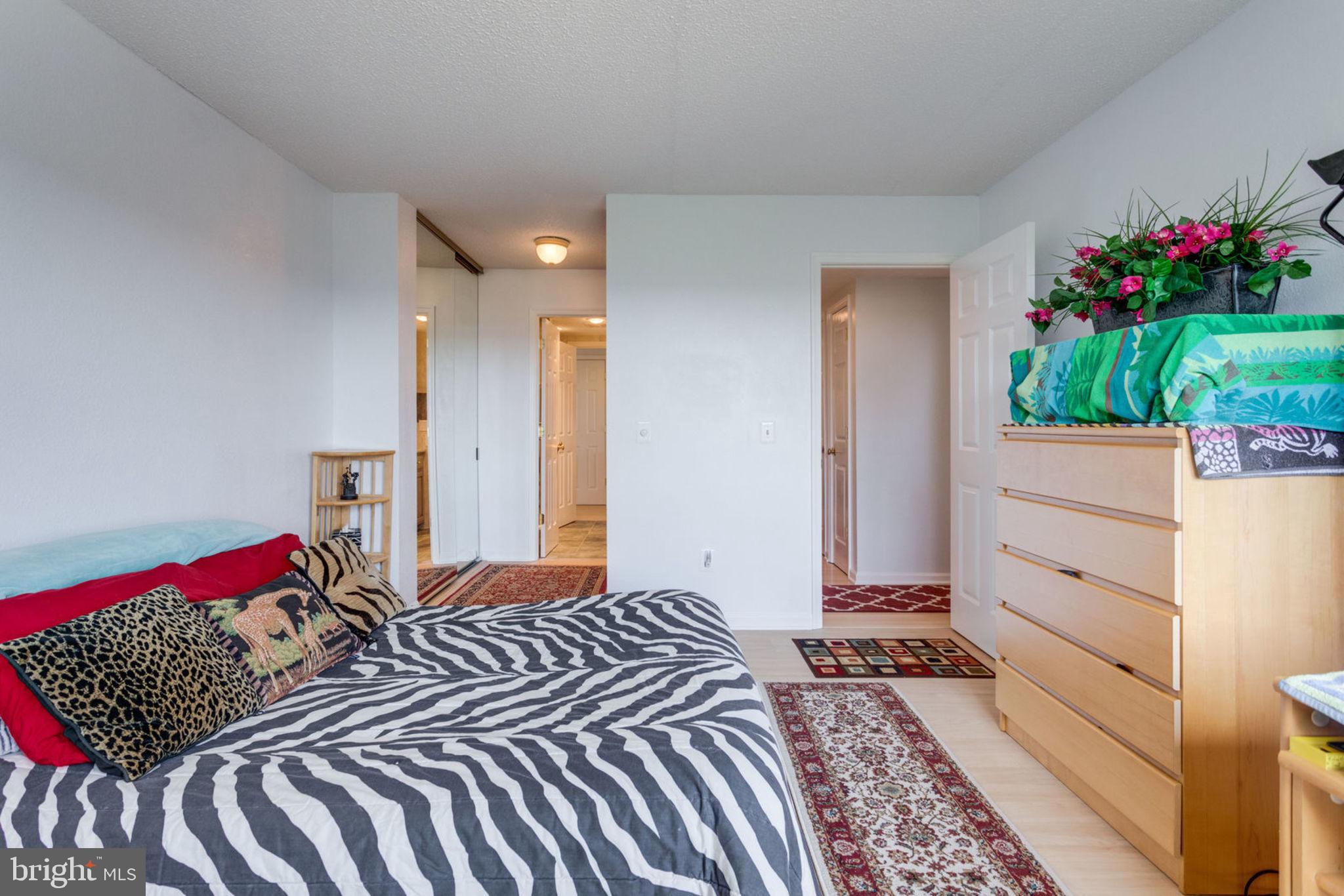 6101 Edsall Road, Unit 611 Alexandria, VA 22304 - Photo 35 of 65 SECOND BEDROOM