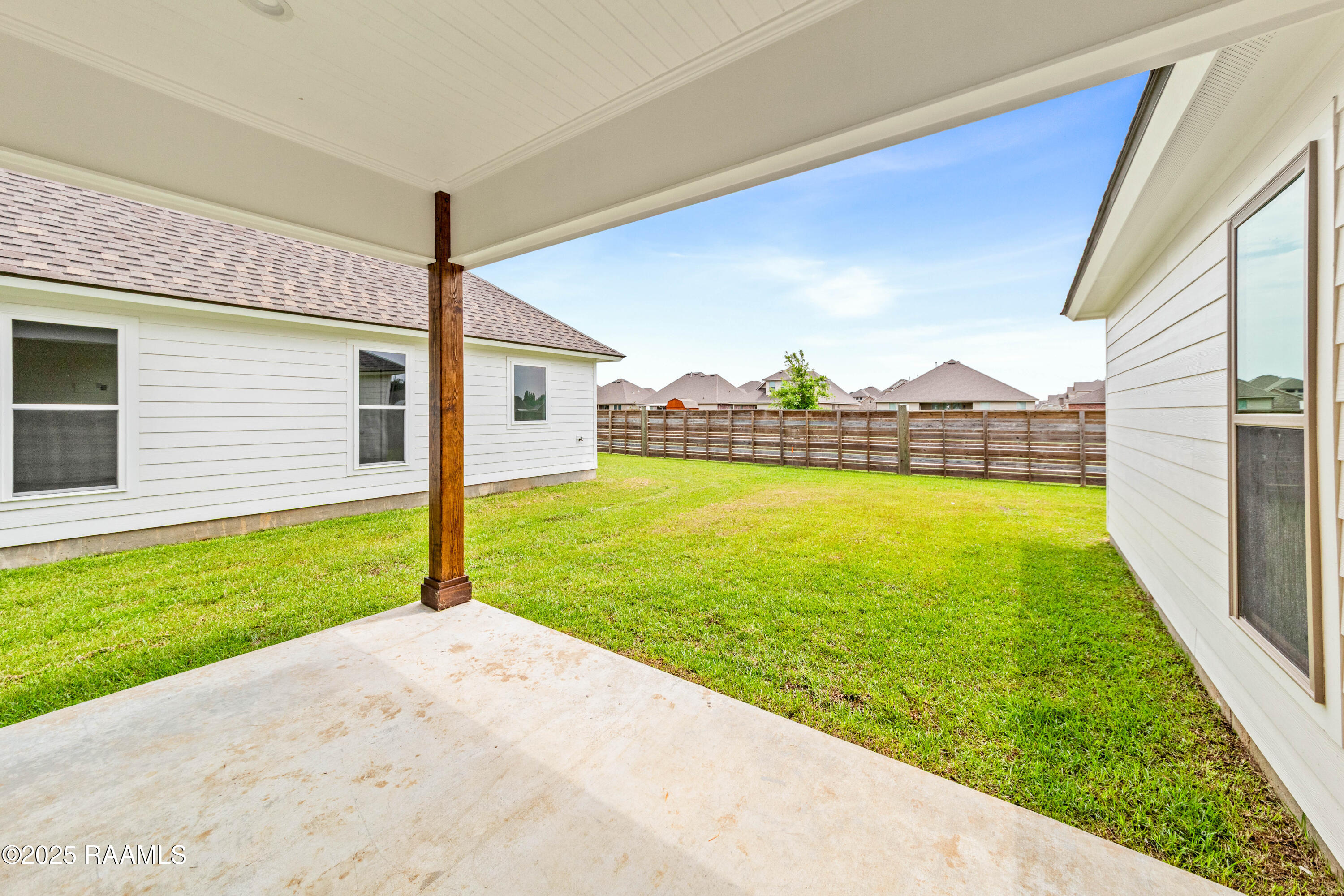 211 Bennington Lane Youngsville, LA 70592 - Photo 18 of 18 211 Bennington Ln-9