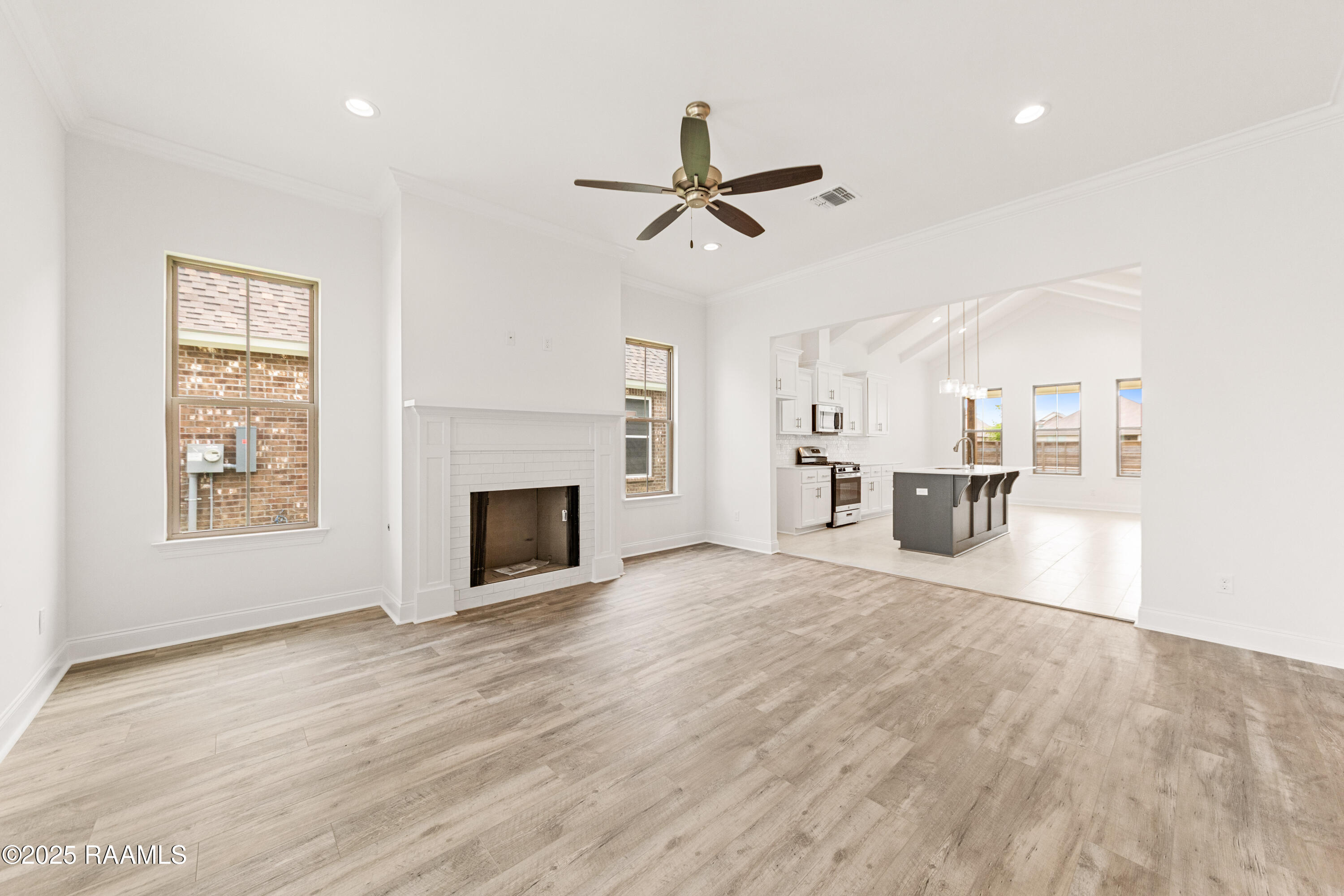 211 Bennington Lane Youngsville, LA 70592 - Photo 2 of 18 211 Bennington Ln-13