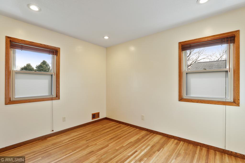 7101 Victoria Road Woodbury, MN 55125 - Photo 23 of 33 Gallery Image 23