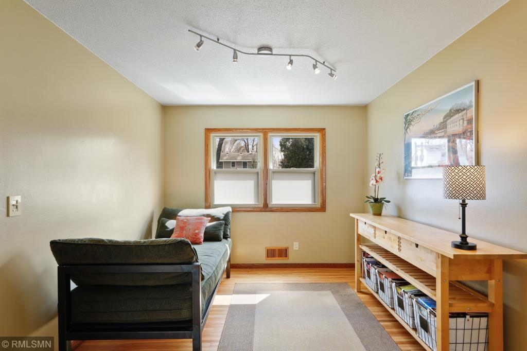 7101 Victoria Road Woodbury, MN 55125 - Photo 6 of 33 Gallery Image 6