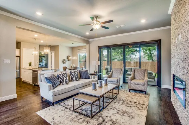 $549,260 | 973 Reeves Drive, DeSoto, TX 75115