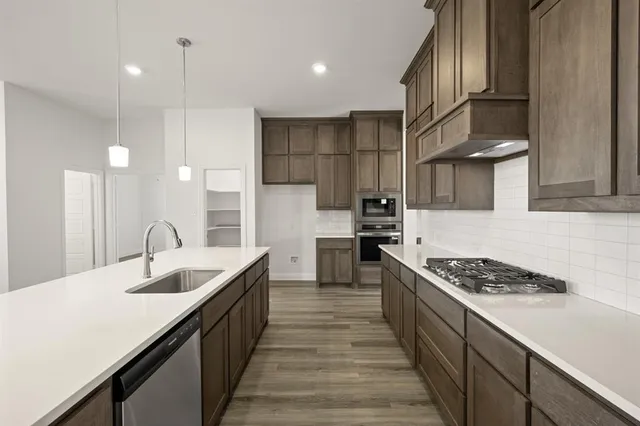 $549,260 | 973 Reeves Drive, DeSoto, TX 75115