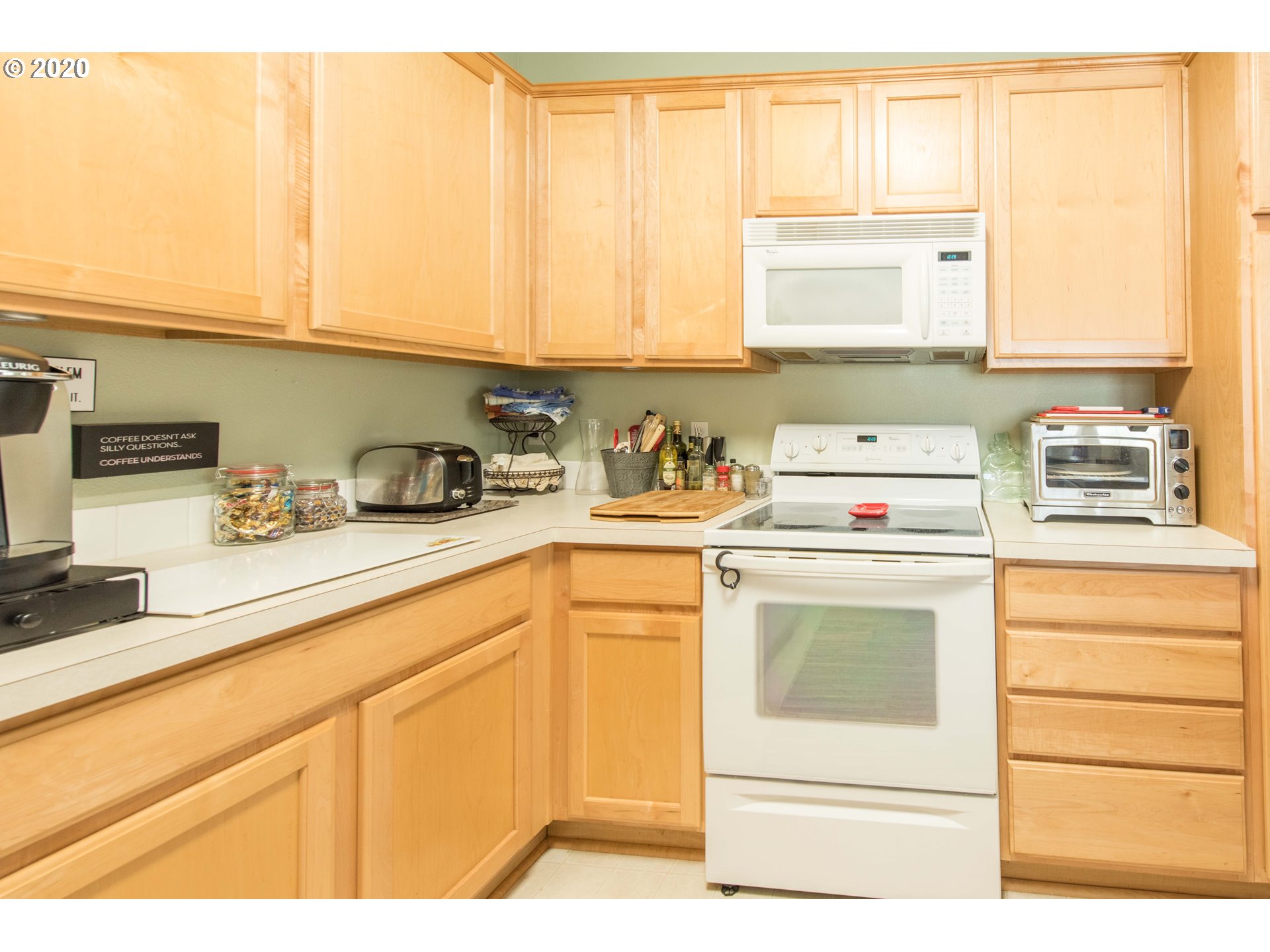 7275 Southwest Manor Way, Unit C Aloha, OR 97078 - Photo 11 of 17 Gallery Image 11
