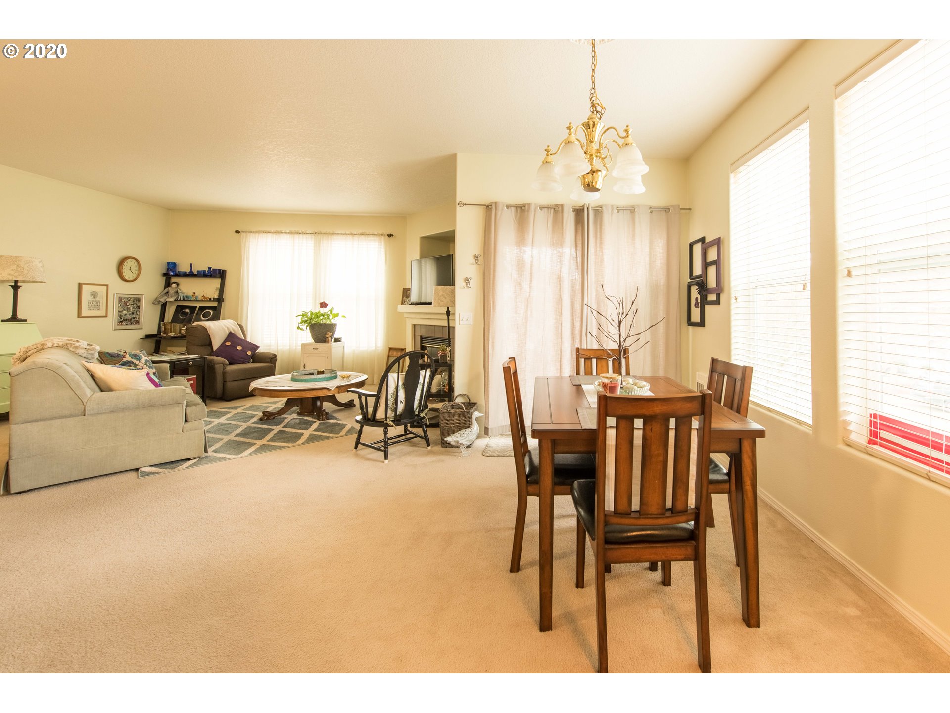 7275 Southwest Manor Way, Unit C Aloha, OR 97078 - Photo 4 of 17 Gallery Image 4