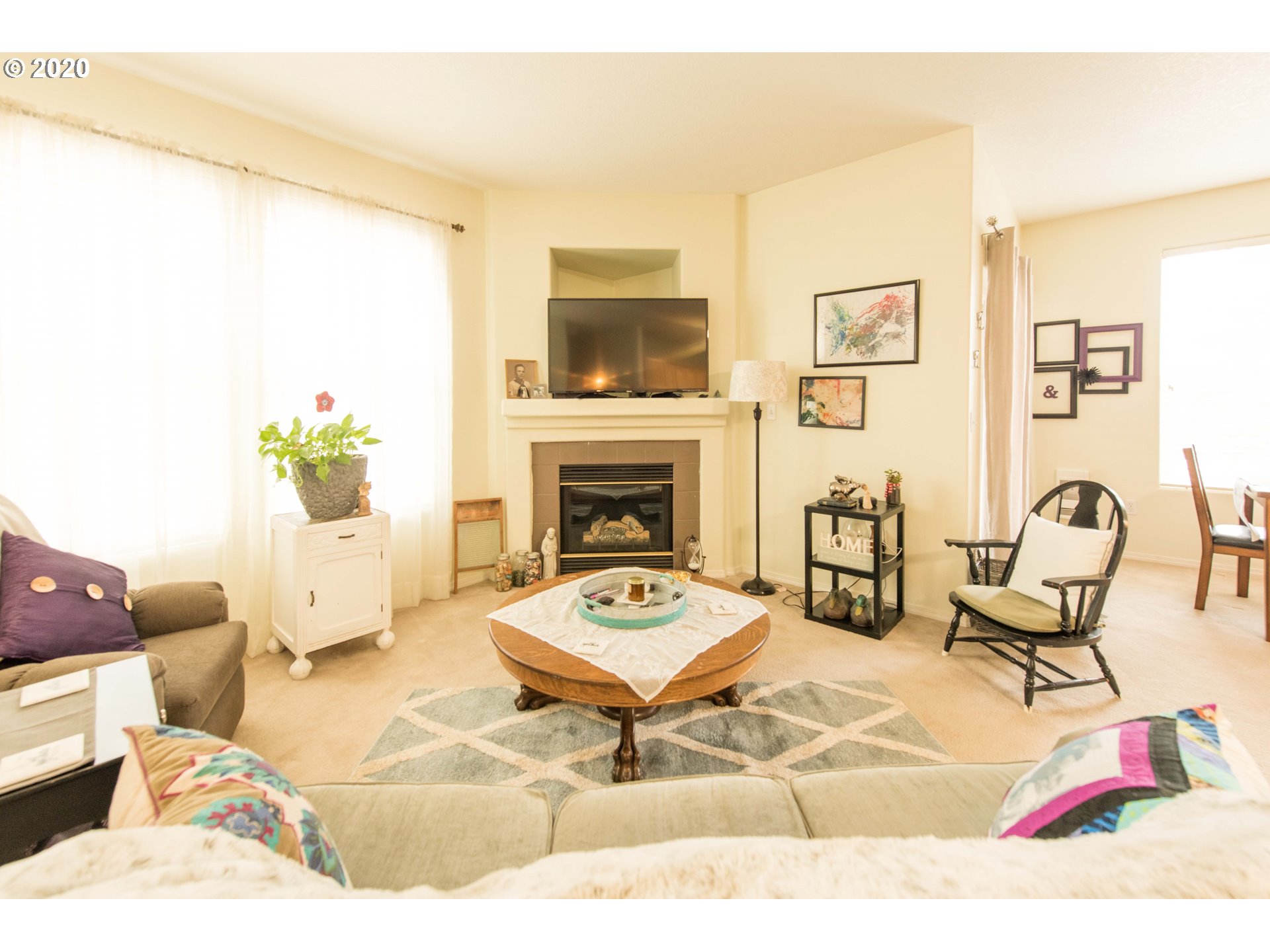 7275 Southwest Manor Way, Unit C Aloha, OR 97078 - Photo 6 of 17 Gallery Image 6