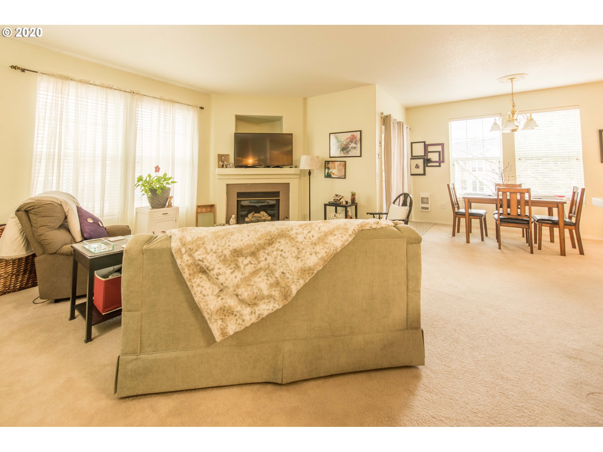 7275 Southwest Manor Way, Unit C Aloha, OR 97078 - Photo 7 of 17 Gallery Image 7