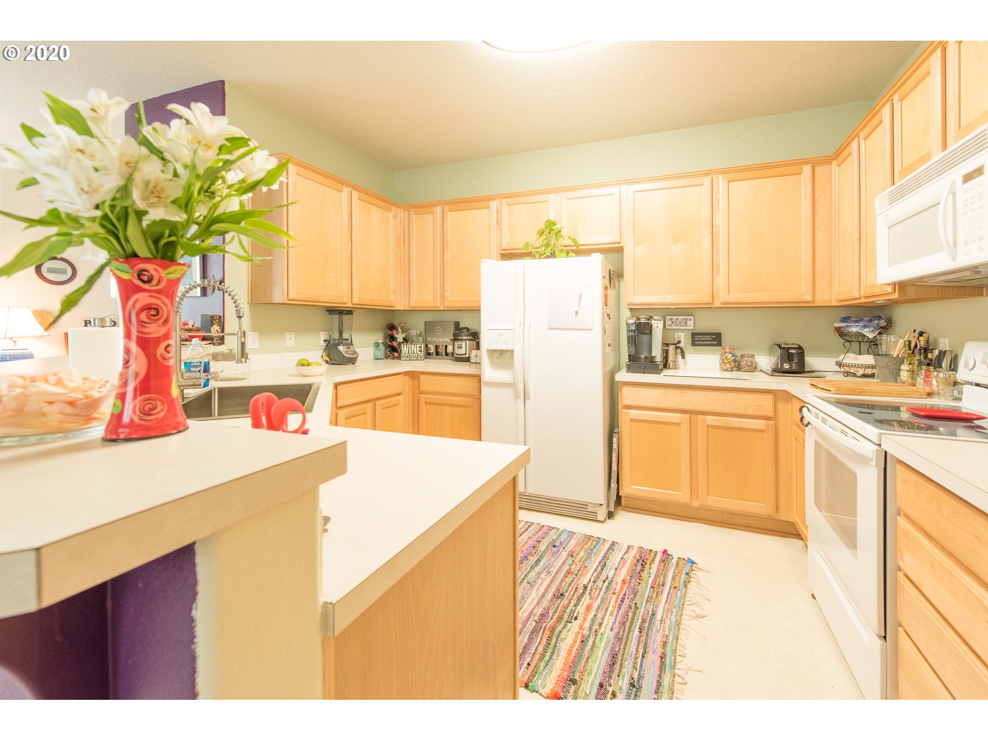 7275 Southwest Manor Way, Unit C Aloha, OR 97078 - Photo 9 of 17 Gallery Image 9